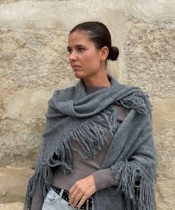 Poncho Gris