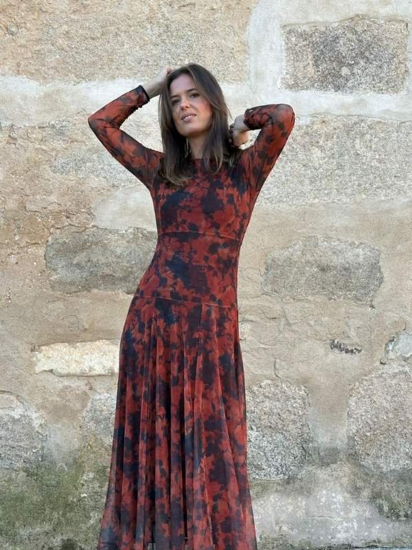 Vestido Rojo con mancha en antracita y burdeos