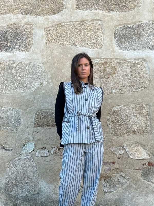 Total Look Chaleco y Pantalón