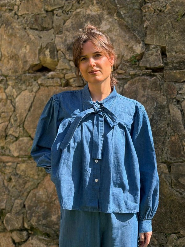 Camisa Vaquera con lazada